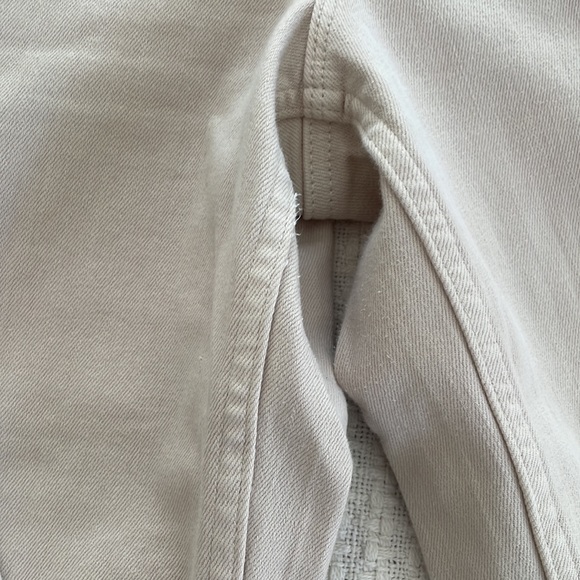 Athleta 6 Flex Straight Ankle Jean in Bone High Rise Fitted Cream Pants Size 4 - Picture 4 of 4